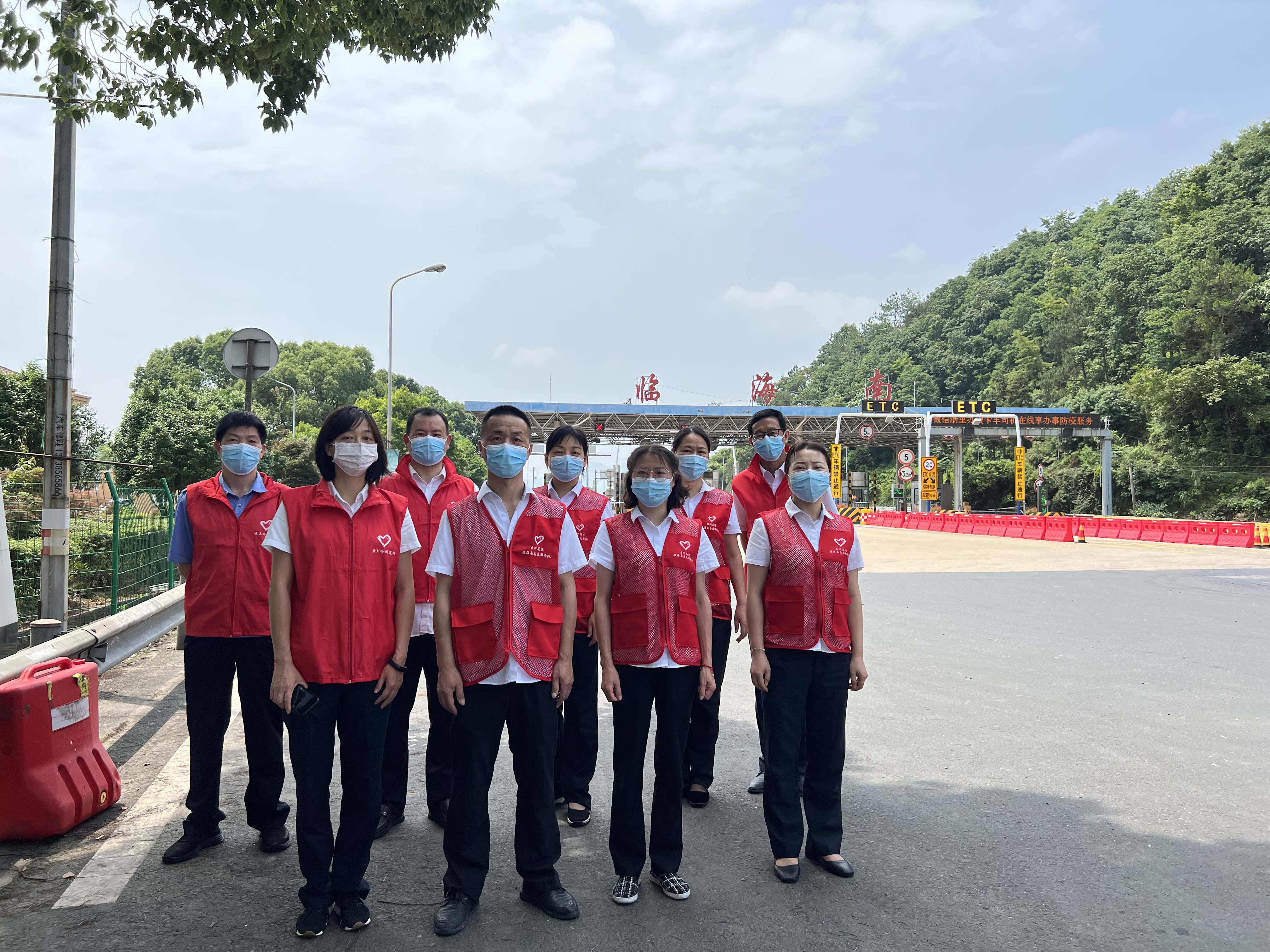 1654849307778697.jpg 臨海南志愿者現志徐蘇蘇攝.jpg